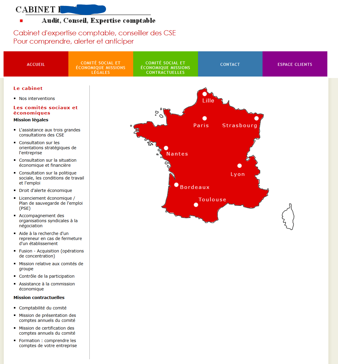 Capture d’écran d’un site web de cabinet comptable avec un design dépassé. L’interface utilise des couleurs vives et une mise en page rigide, donnant une impression datée et peu professionnelle.